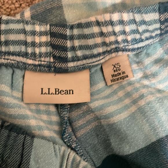 L.L. Bean blue plaid PJ pants size XS - Picture 4 of 4